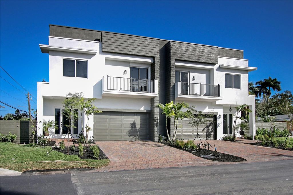 Photo of 2004 SW 15th Avenue, Fort Lauderdale, FL 33315 (MLS # B26020579)