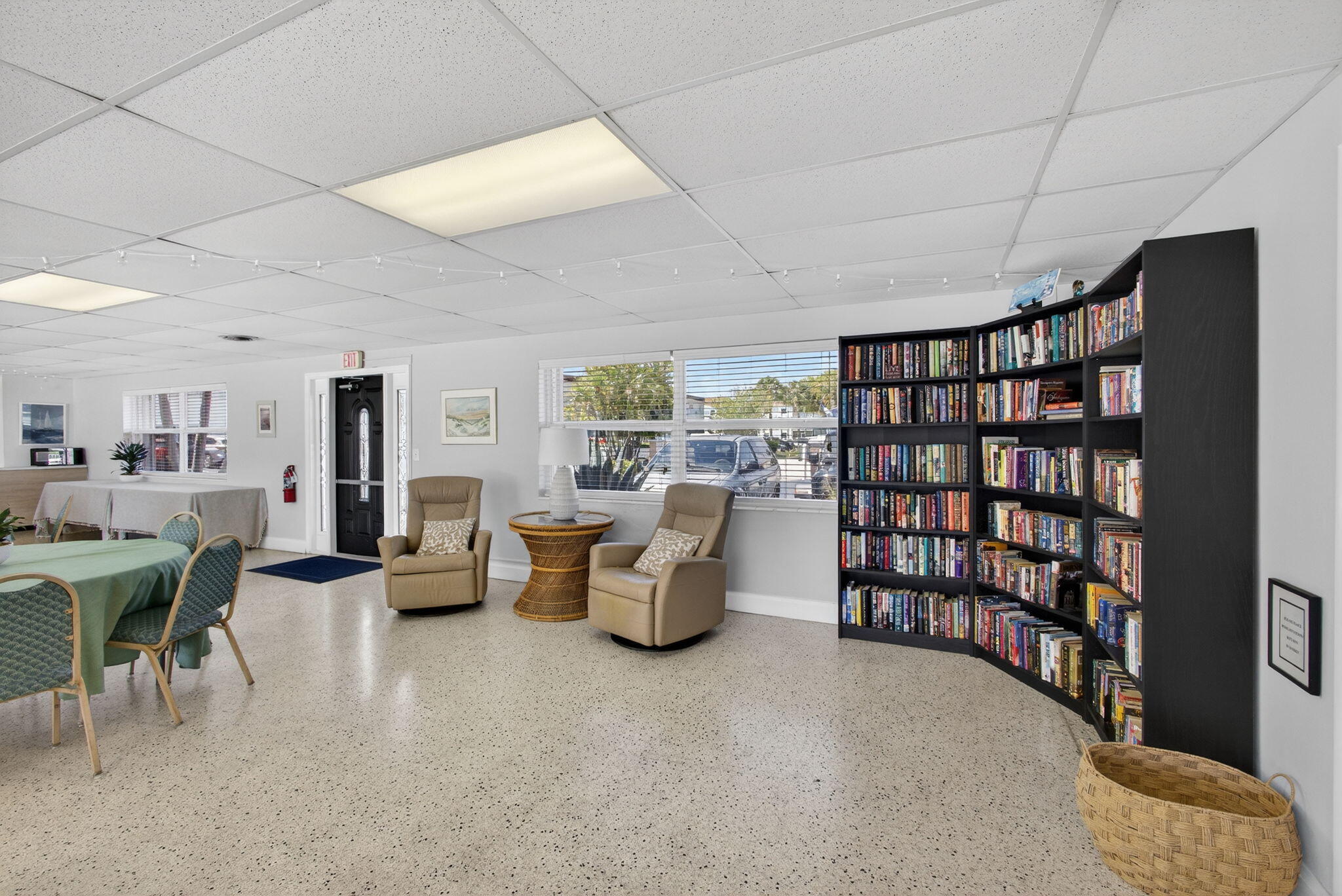 SHORE CLUB APTS B & C CONDO - Residential