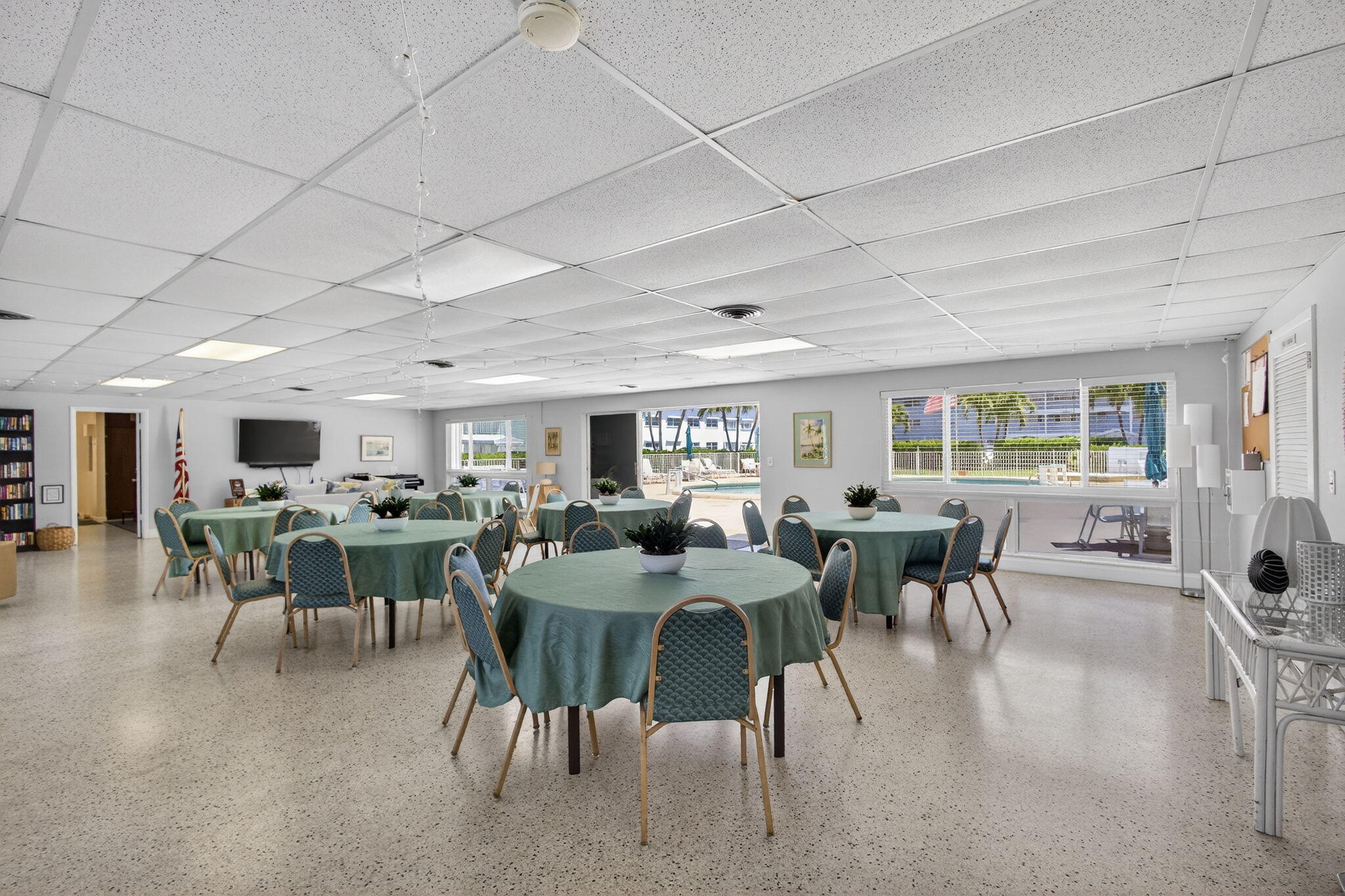 SHORE CLUB APTS B & C CONDO - Residential