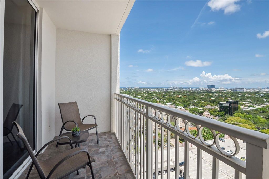 Photo of 511 SE 5th Avenue #2110, Fort Lauderdale, FL 33301 (MLS # B26042101)