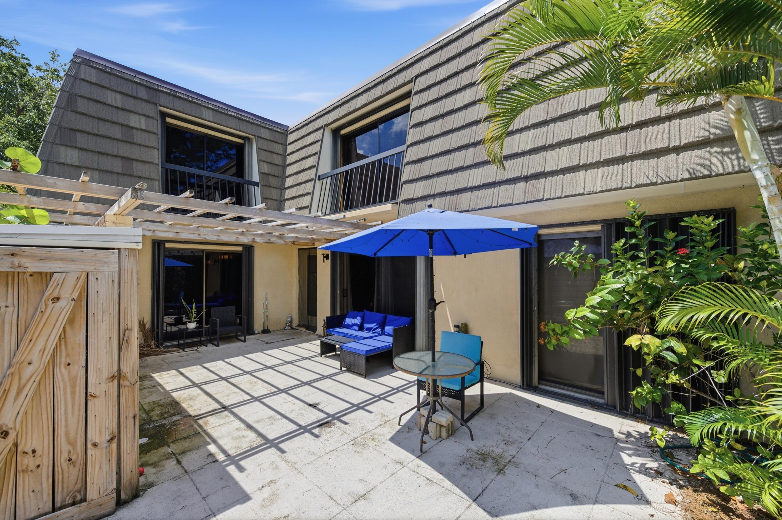 GLENWOOD TWNHS - Residential