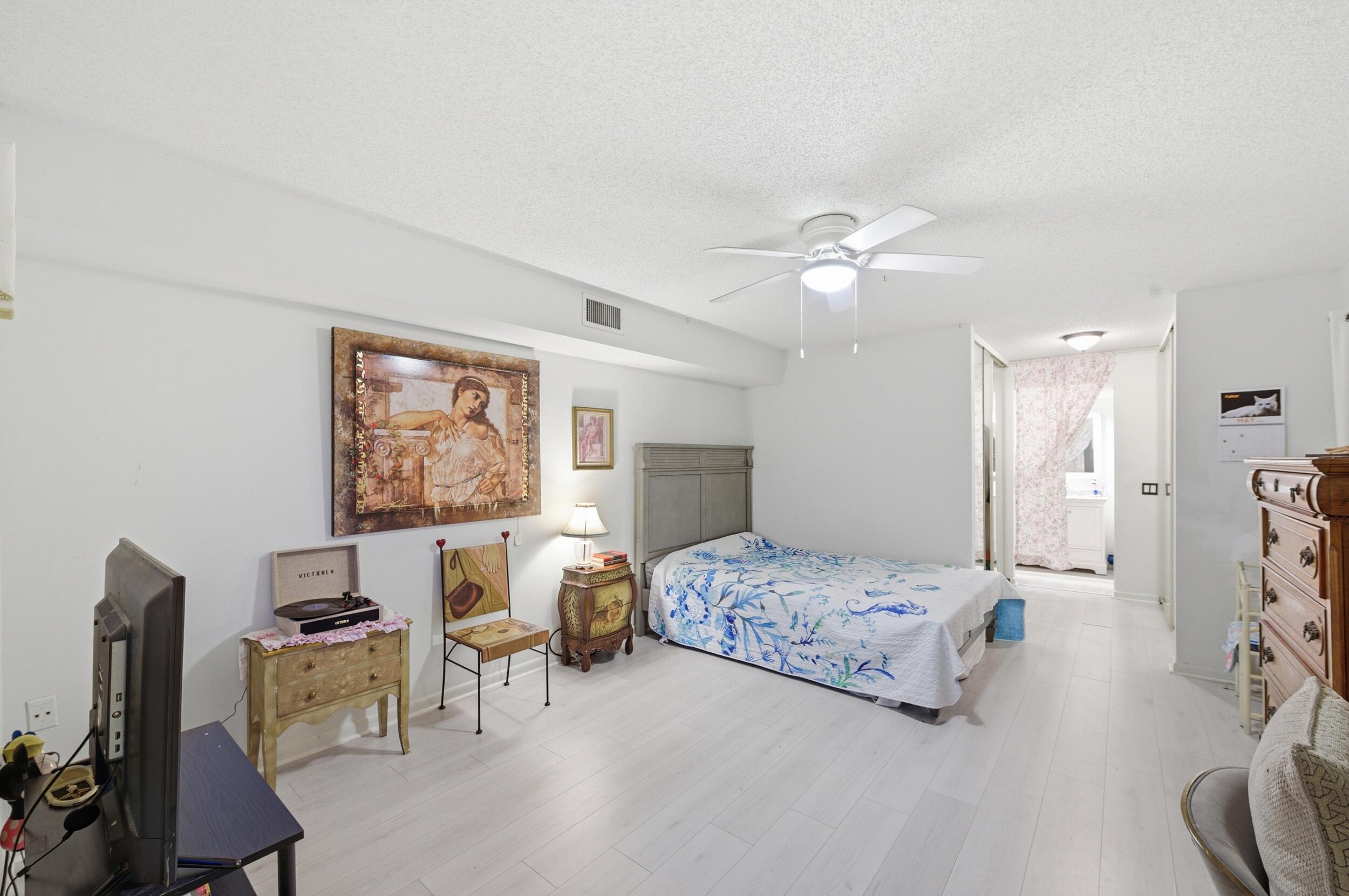 GLENWOOD TWNHS - Residential