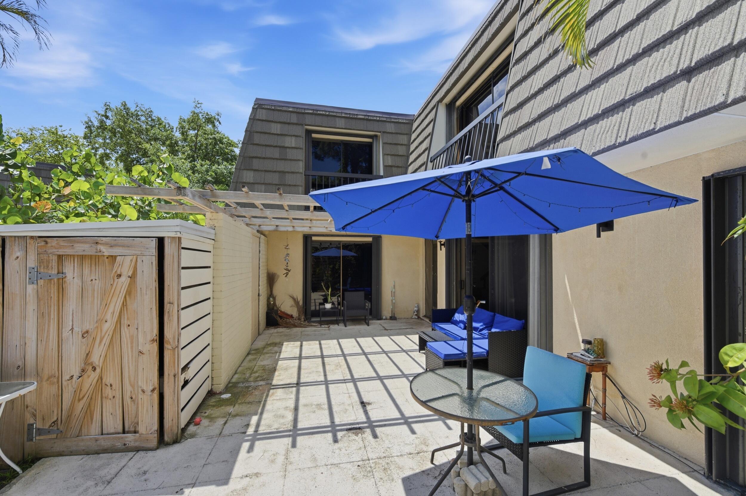GLENWOOD TWNHS - Residential