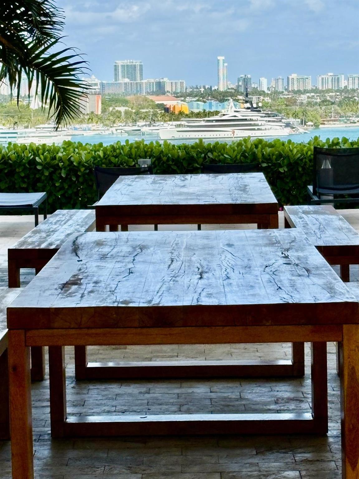 TEN MUSEUM PARK - Residential