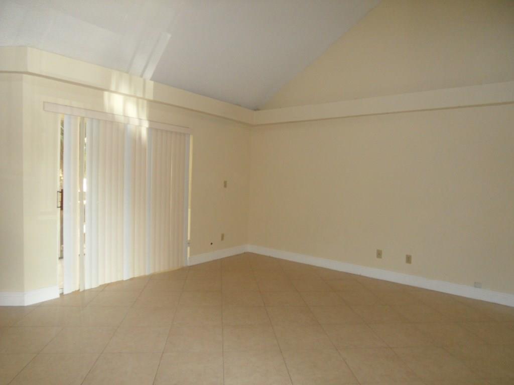 Colonnades Condo - Residential