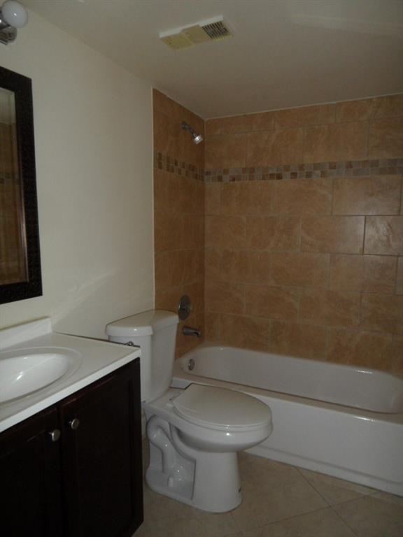 Colonnades Condo - Residential