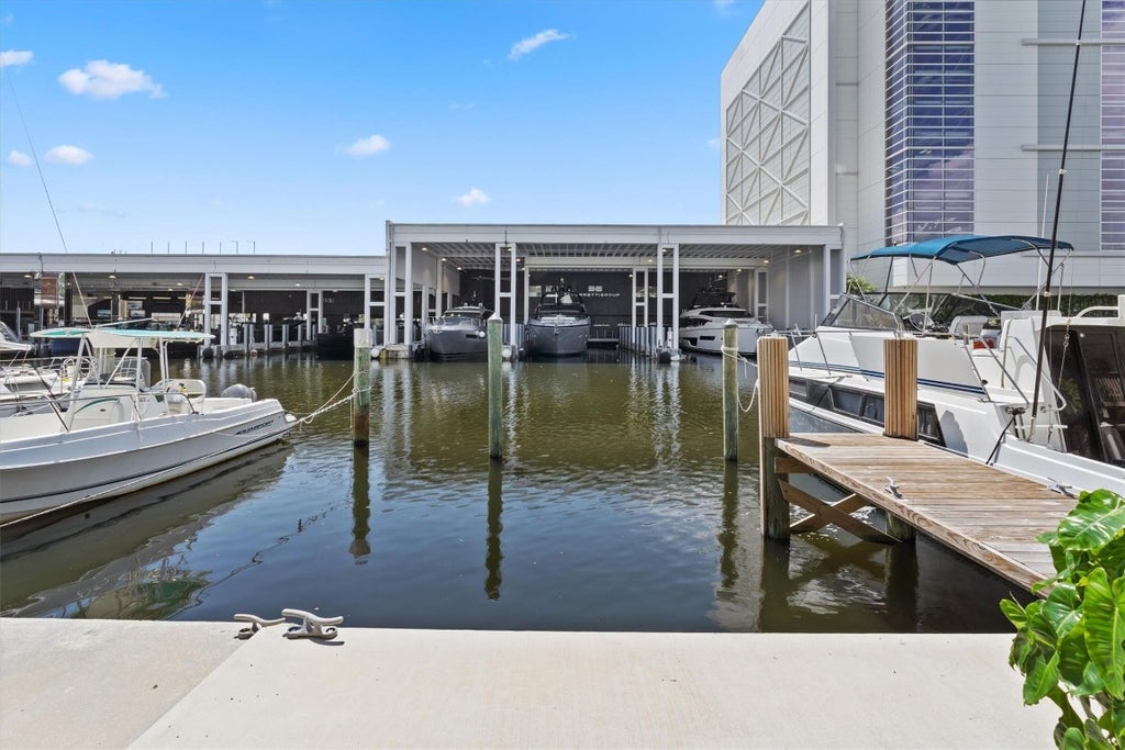 Photo of 1472 SE 15th Street #D, Fort Lauderdale, FL 33316 (MLS # F10460865)