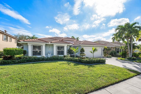 Tiny photo for 5696 Muirfield Village Circle, Lake Worth, FL 33463 (MLS # B26088500)