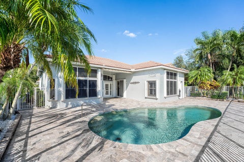 Tiny photo for 5696 Muirfield Village Circle, Lake Worth, FL 33463 (MLS # B26088500)