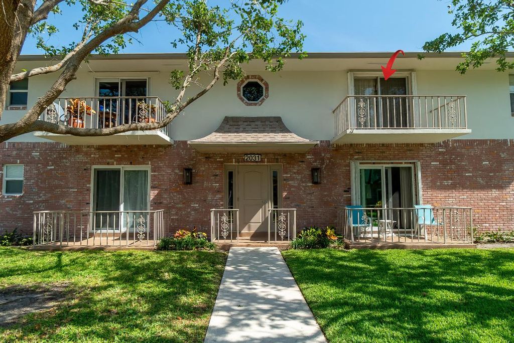 Photo of 2031 S Seacrest Boulevard #D, Boynton Beach, FL 33435 (MLS # R10977320)