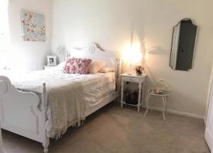 INDIAN CREEK PH 10 - Residential Lease