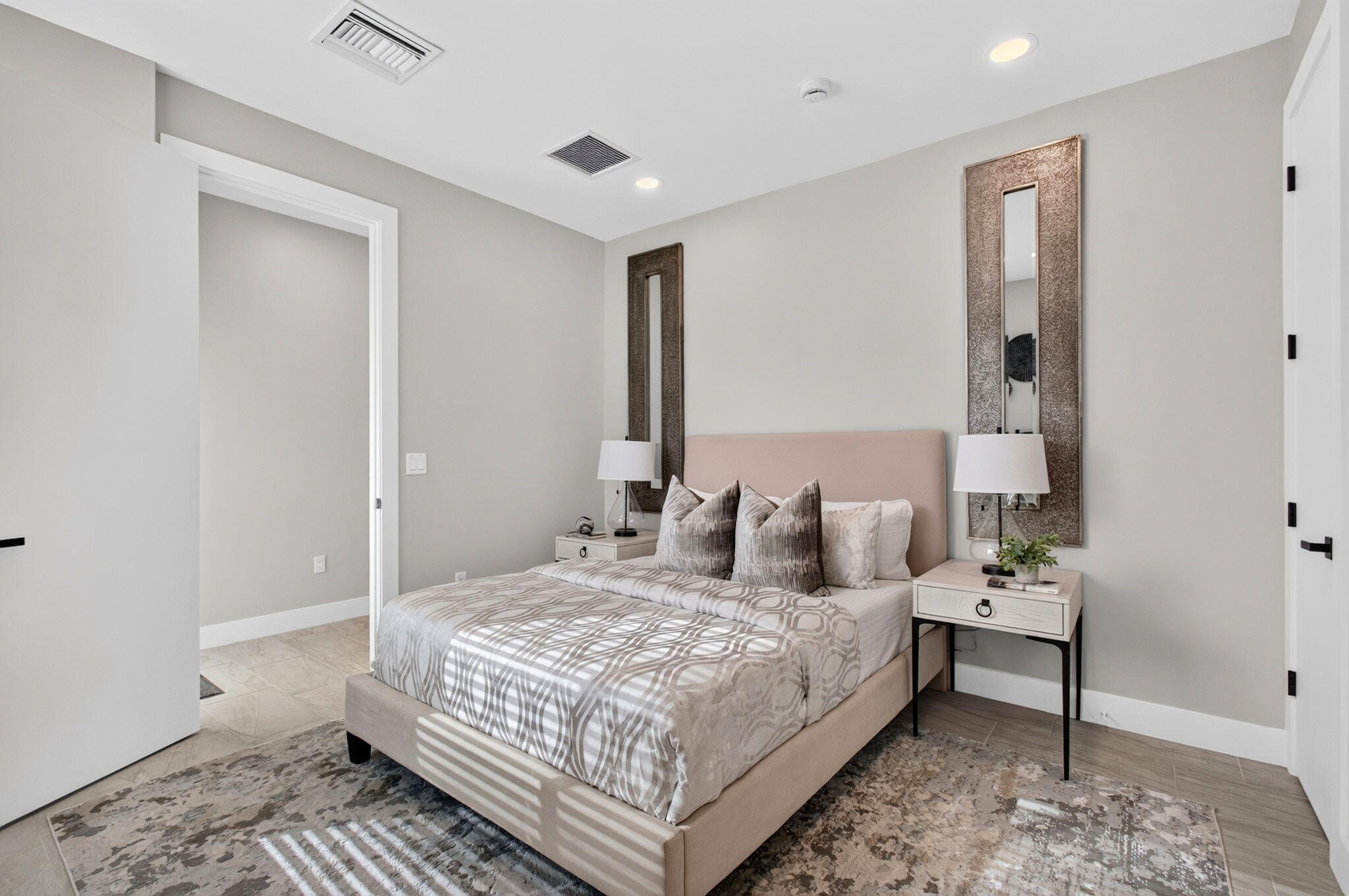 3541 NE 13th Avenue Unit B