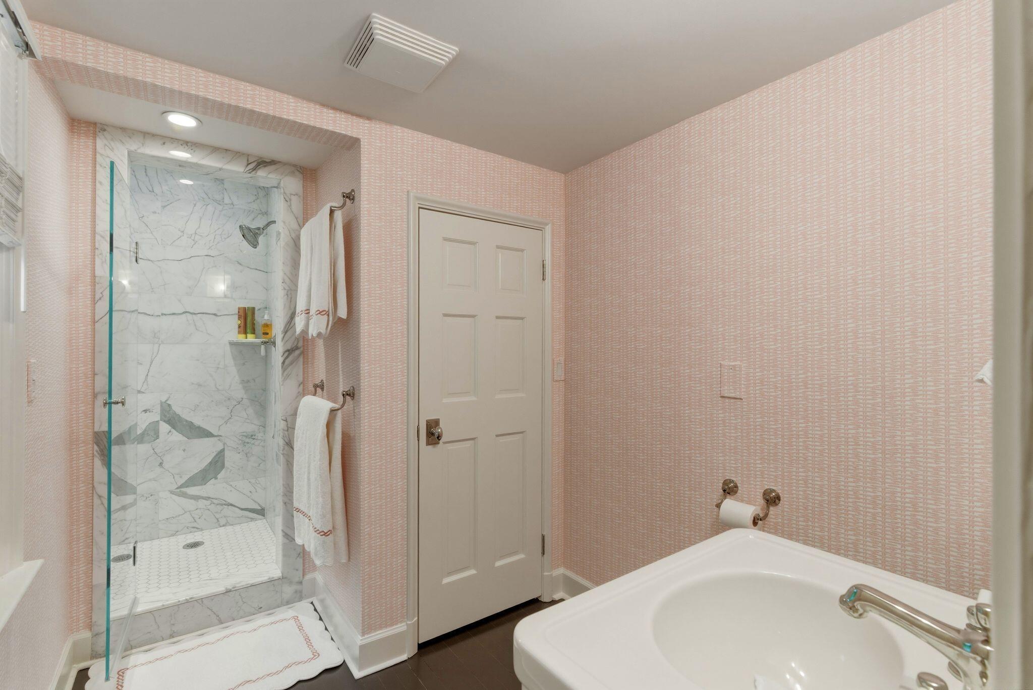 ROYAL PARK - Residential