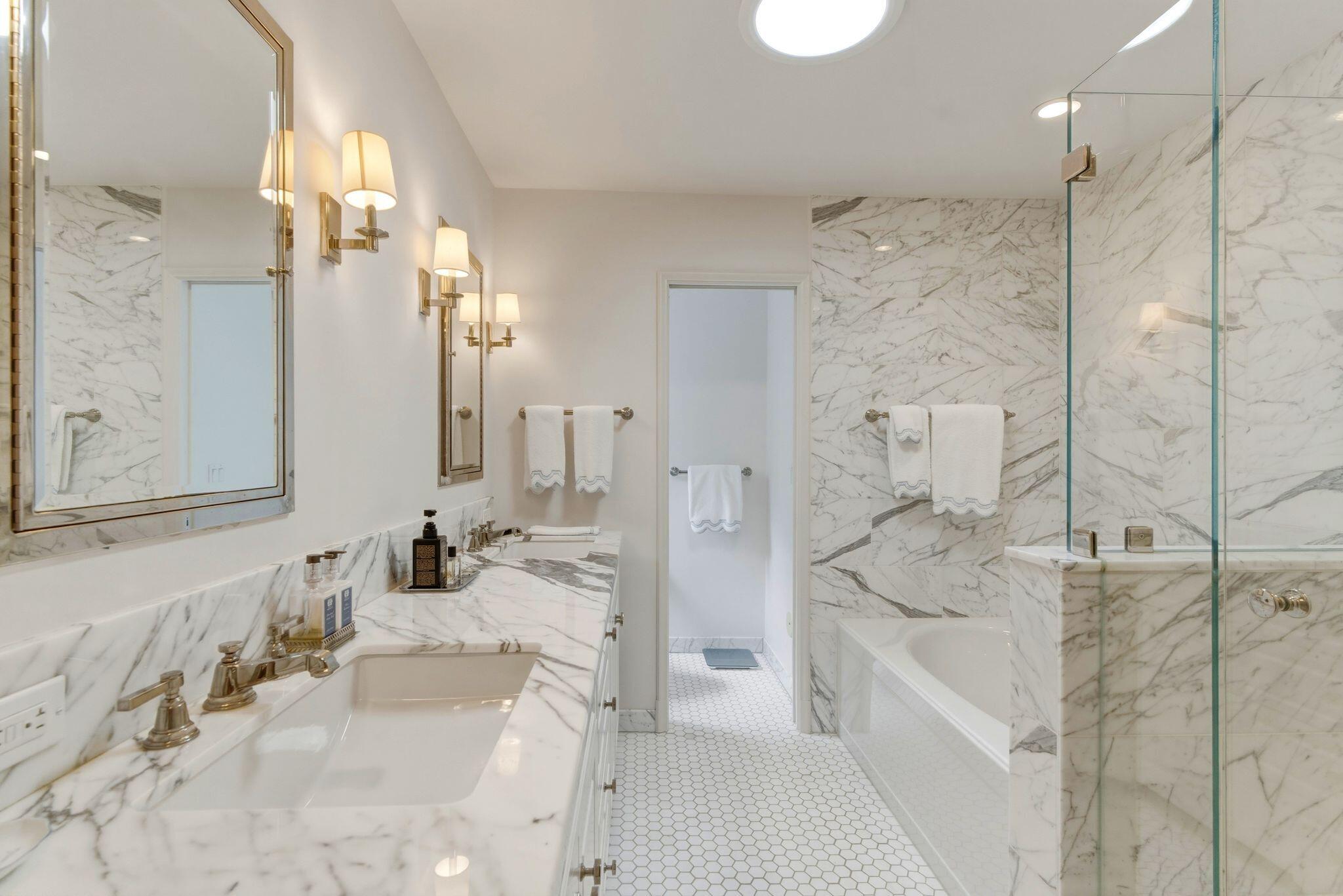 ROYAL PARK - Residential