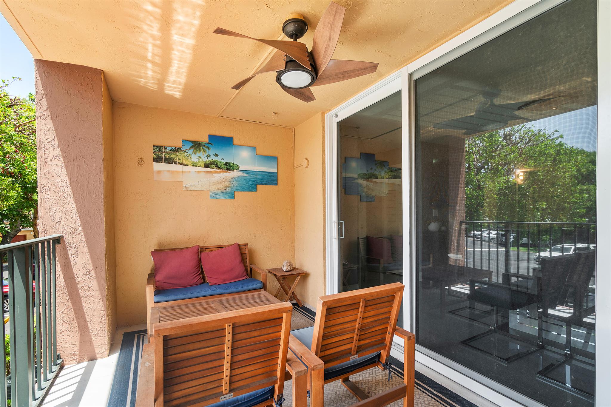 HYPOLUXOS MARINERS CAY CO - Residential