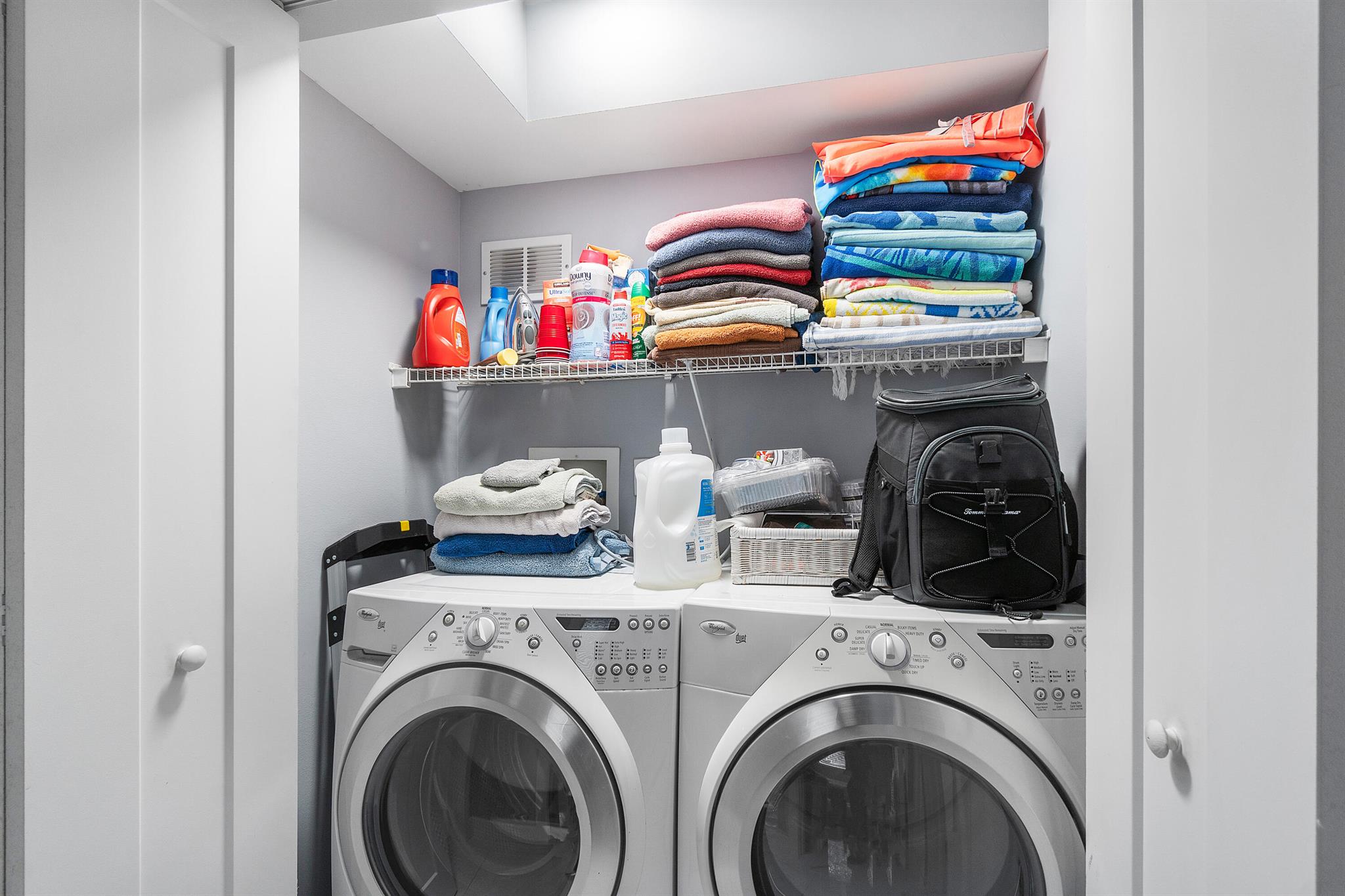 HYPOLUXOS MARINERS CAY CO - Residential