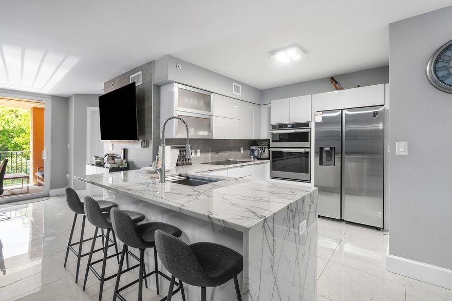 SPECTACULAR RENOVATED CONDO ON THE INTRACOASTAL 3 BEDS 2 BATHS 1 CAR GARAGE. THIS MARINERS CAY COMMUNITY IS LOCATED ON THE INTRACOASTAL NEXT TO A MARINA & PRESERVE, FEATURING A SMALL PRIVATE BEACH , HEATED & CHILLED POOL FOR SEASONS . CLUBHOUSE HAS BILLIARDS , FITNESS CENTER , TV ROOM, LIBRARY, SAUNA . GREAT TO RESERVE CLUBHOUSE FOR PRIVATE PARTIES. 15 MINUTES FROM PBI 10 MINUTES TO MAJOR SHOPPING