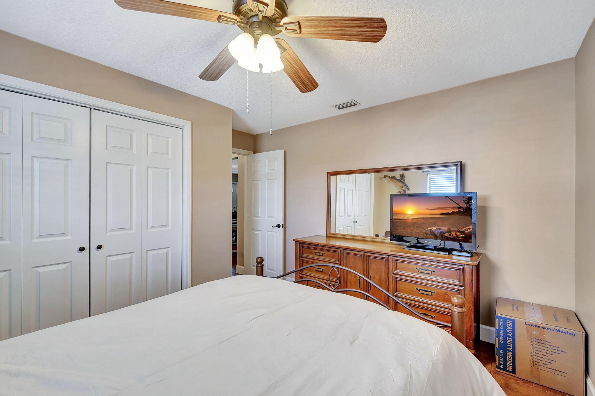 PALM BEACH FARMS CO 3 - Residential