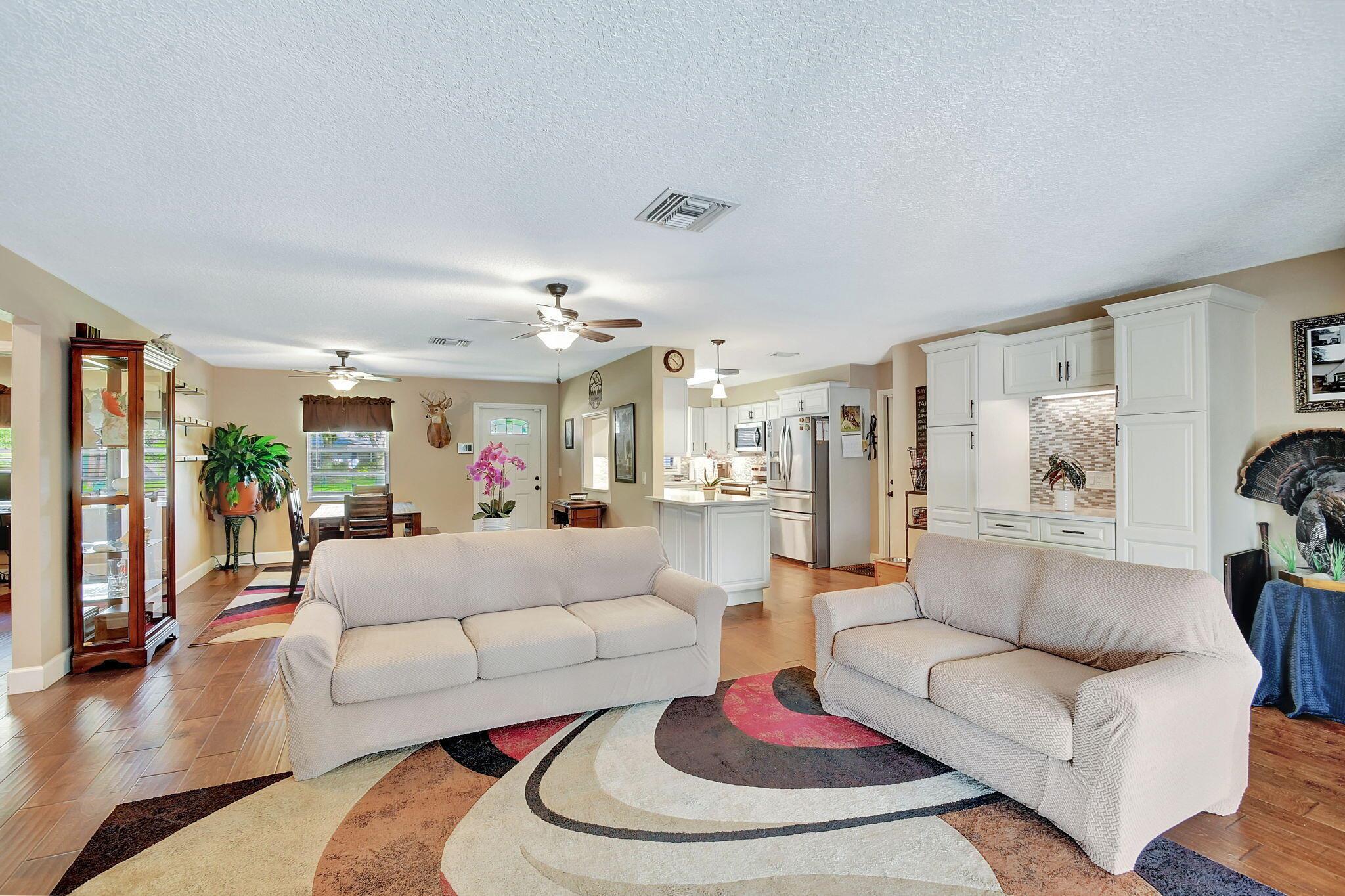 PALM BEACH FARMS CO 3 - Residential