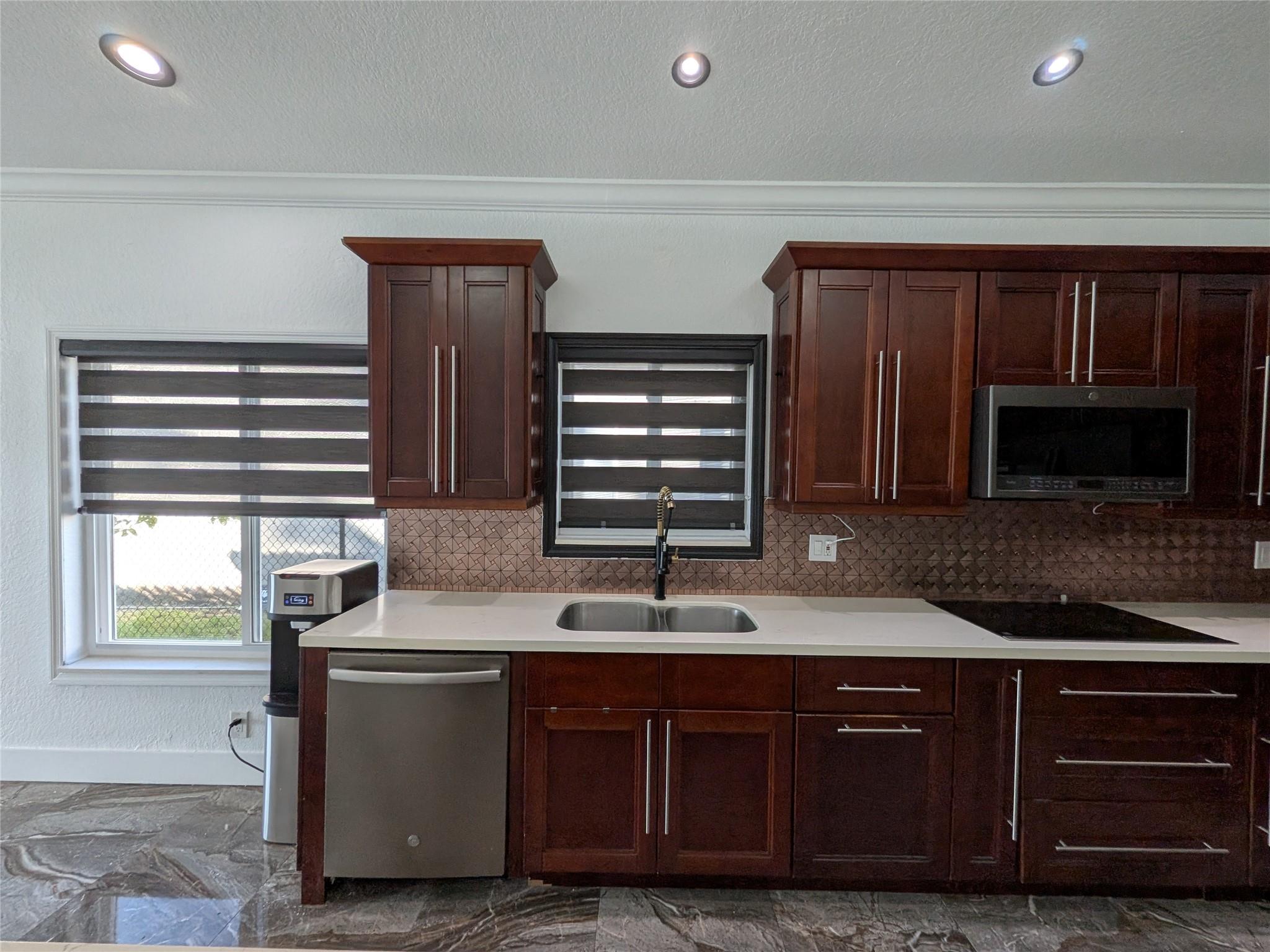 Olympia & York Residentia - Residential