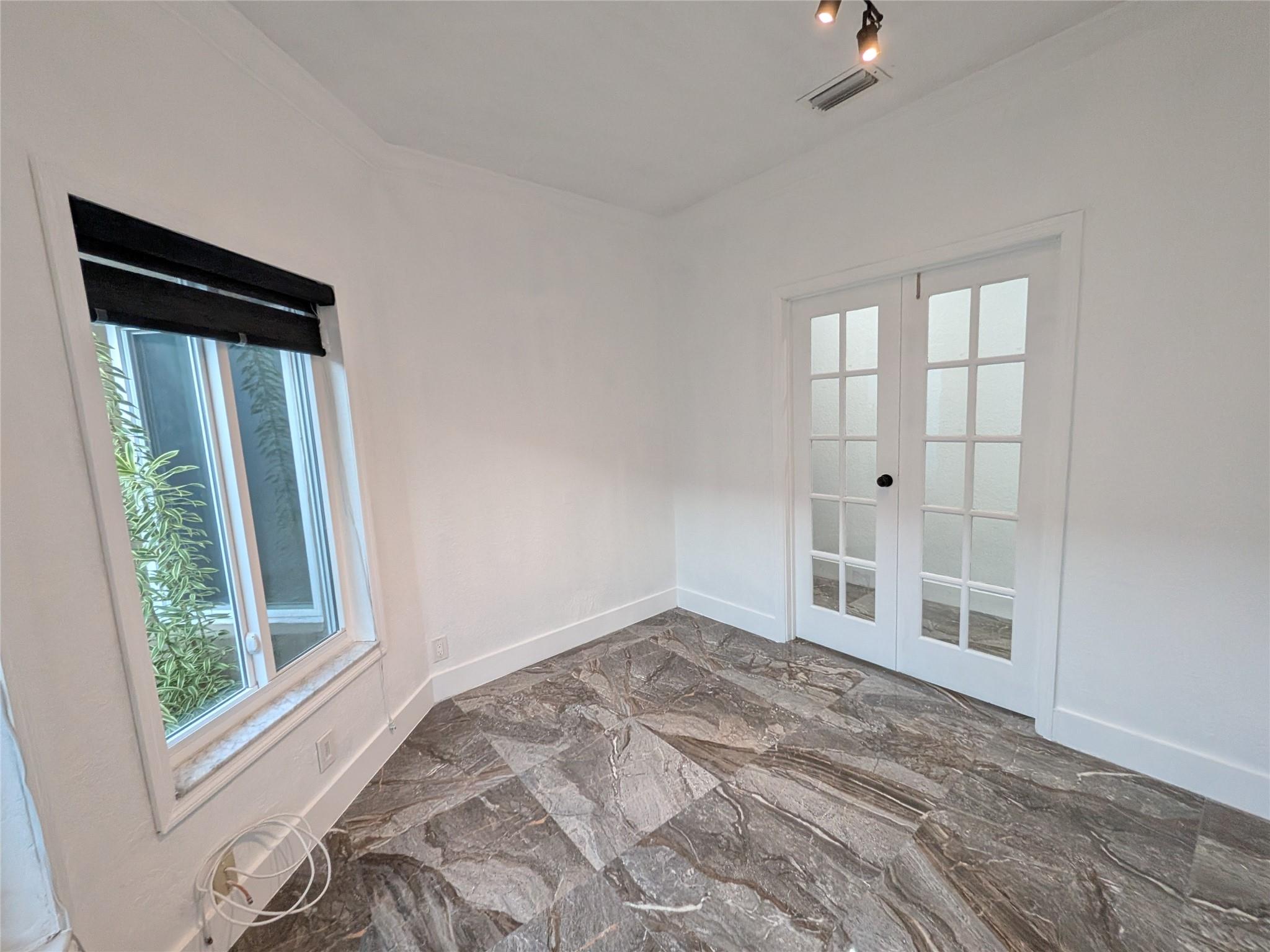 Olympia & York Residentia - Residential