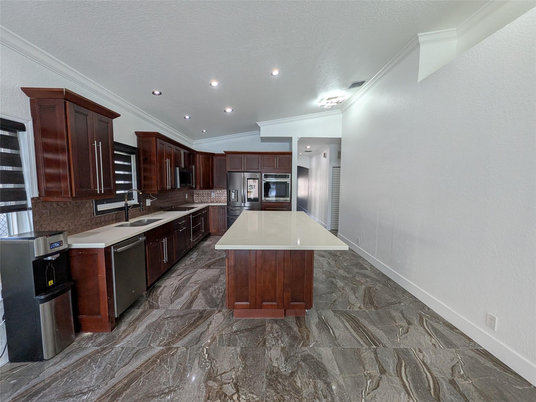 Olympia & York Residentia - Residential