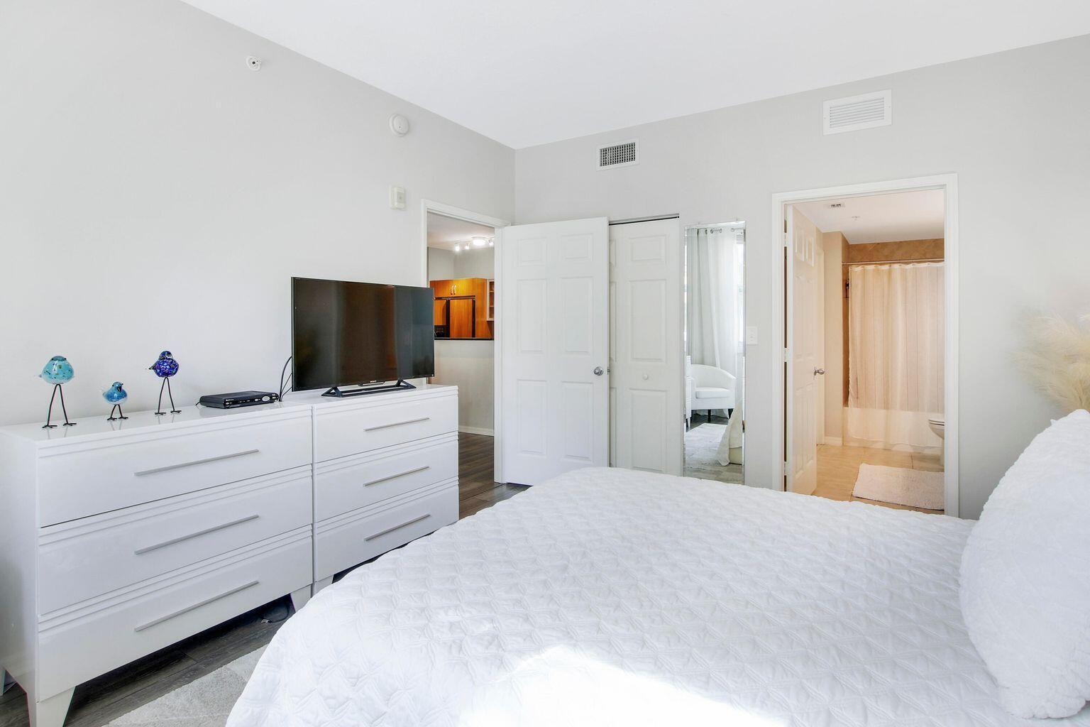 MOORINGS AT LANTANA CONDO 1 - Residential