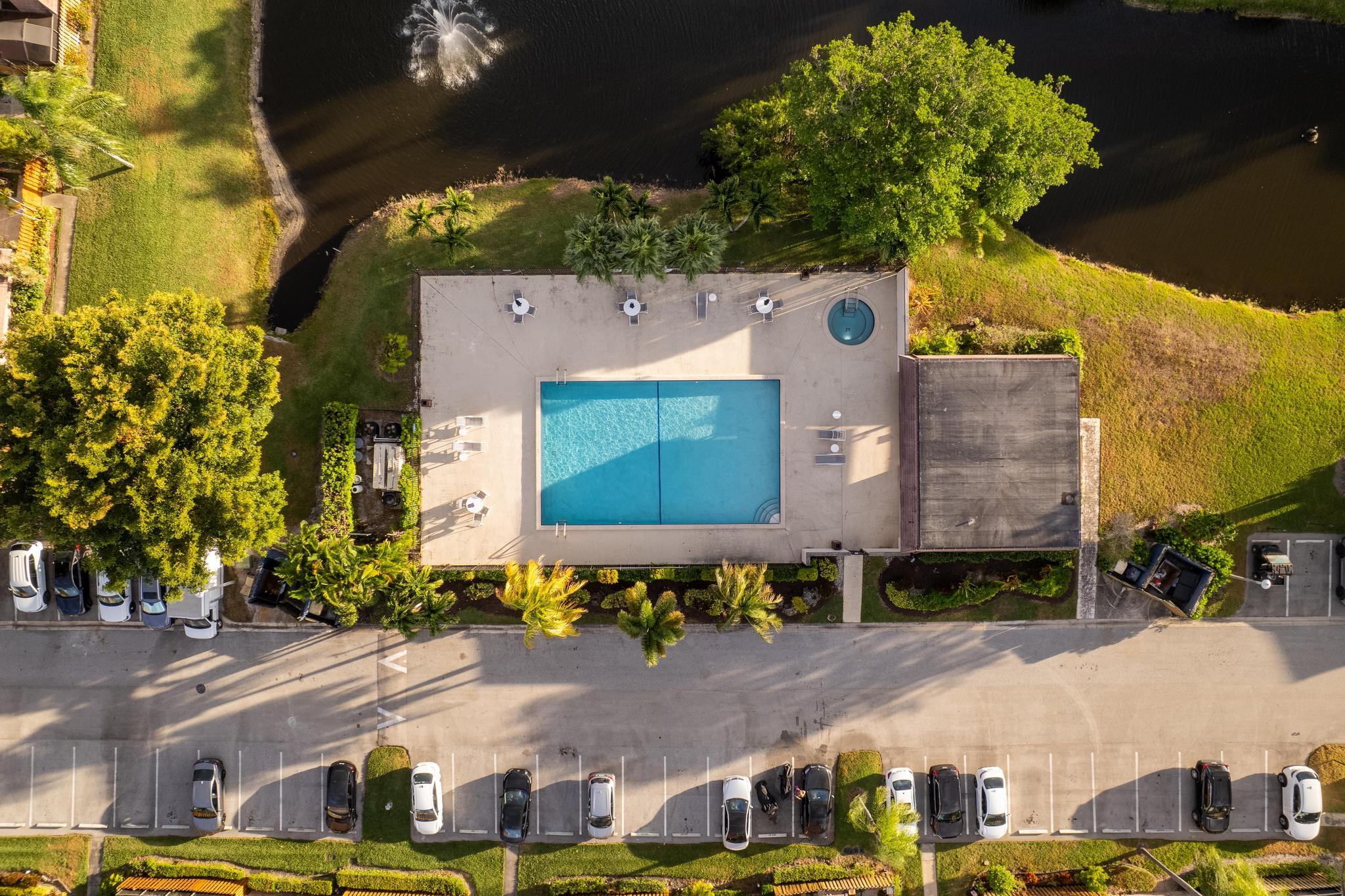 COURTYARDS AT BOCA II - Residential Lease