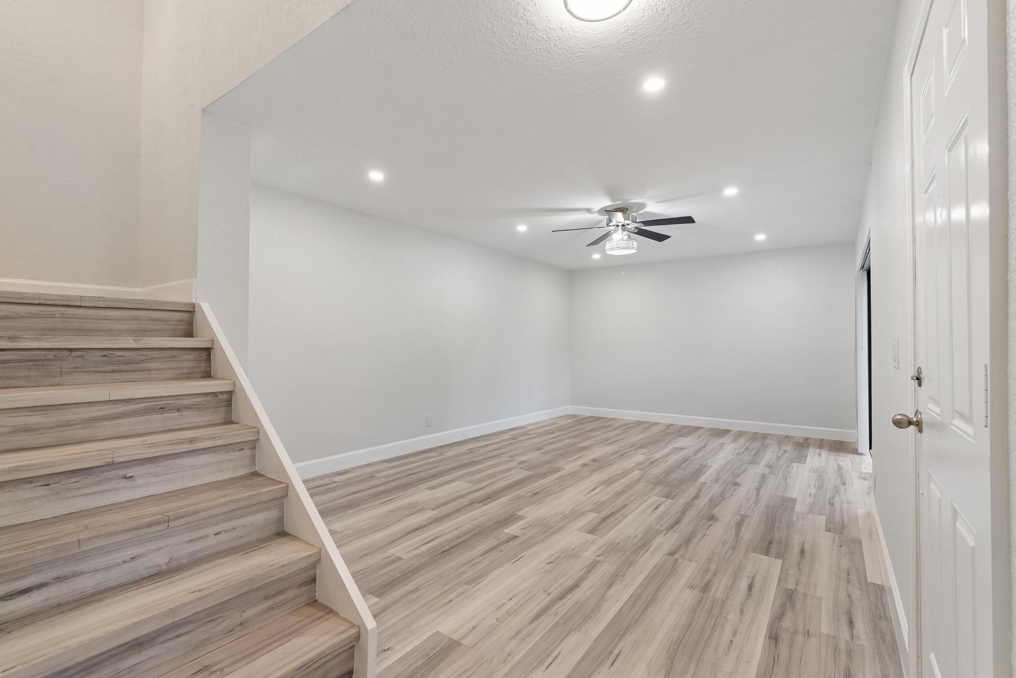 COURTYARDS AT BOCA II - Residential Lease