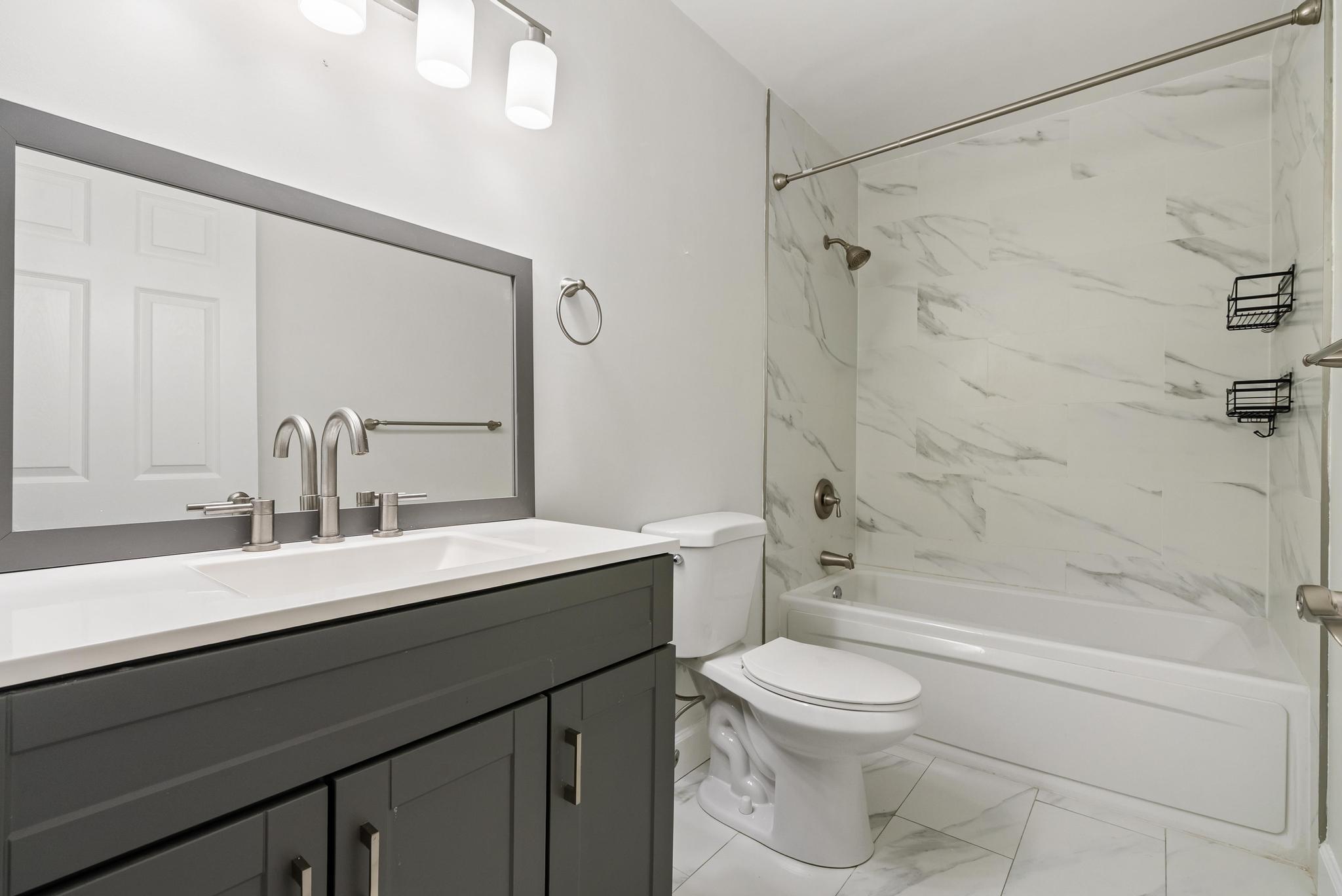 COURTYARDS AT BOCA II - Residential Lease