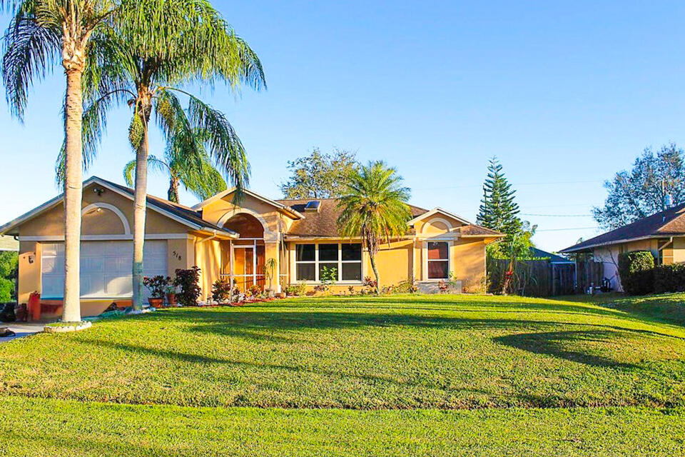 PORT ST LUCIE SECTION 24 - Residential