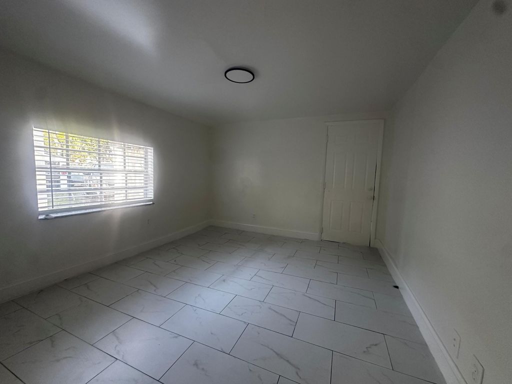 Photo of 638 50th Street #642, West Palm Beach, FL 33407 (MLS # B26009197)