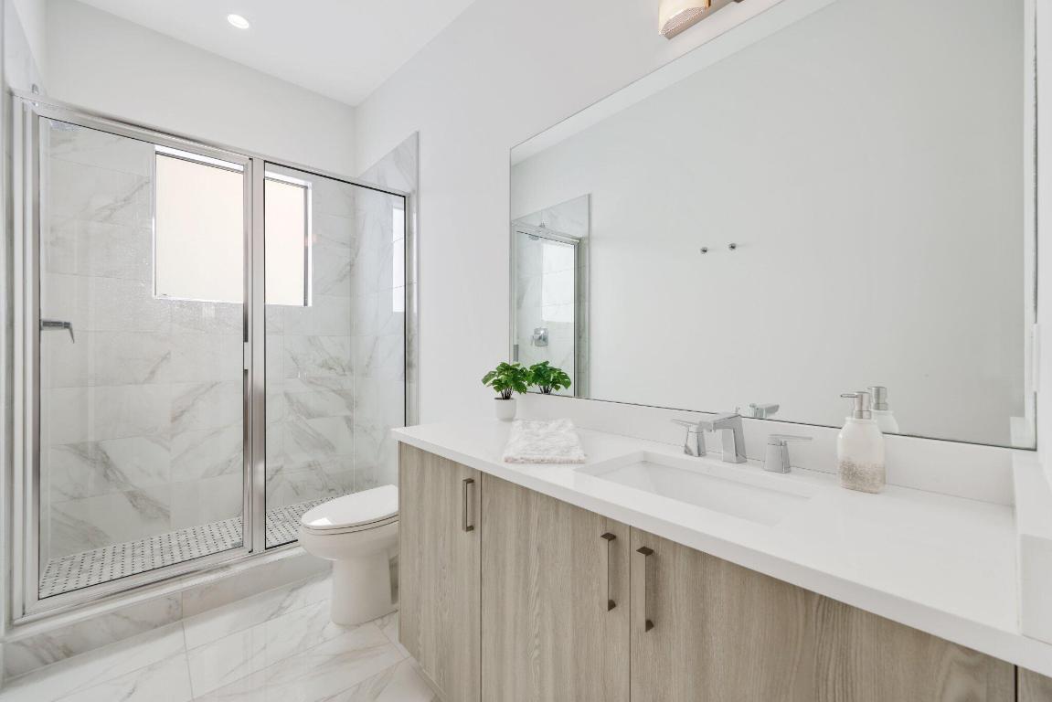 DELRAY 7 TOWNHOMES - Residential Lease