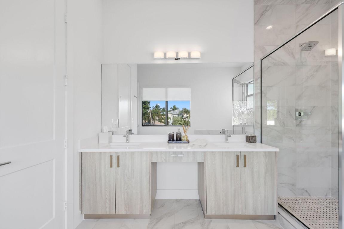 DELRAY 7 TOWNHOMES - Residential Lease