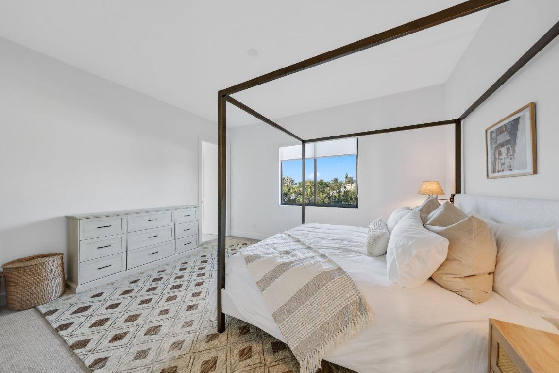 DELRAY 7 TOWNHOMES - Residential Lease