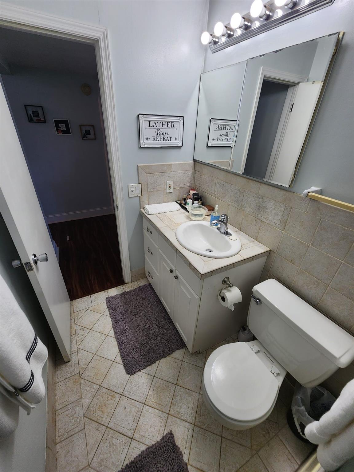 Georgian Court Apts - Residential