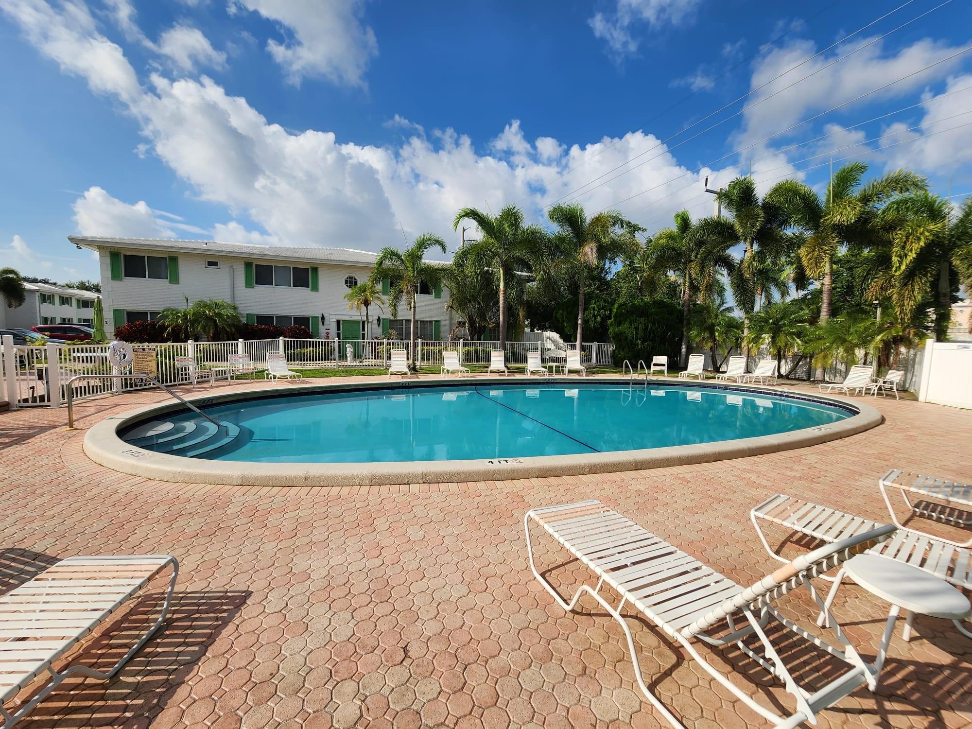 Georgian Court Apts - Residential