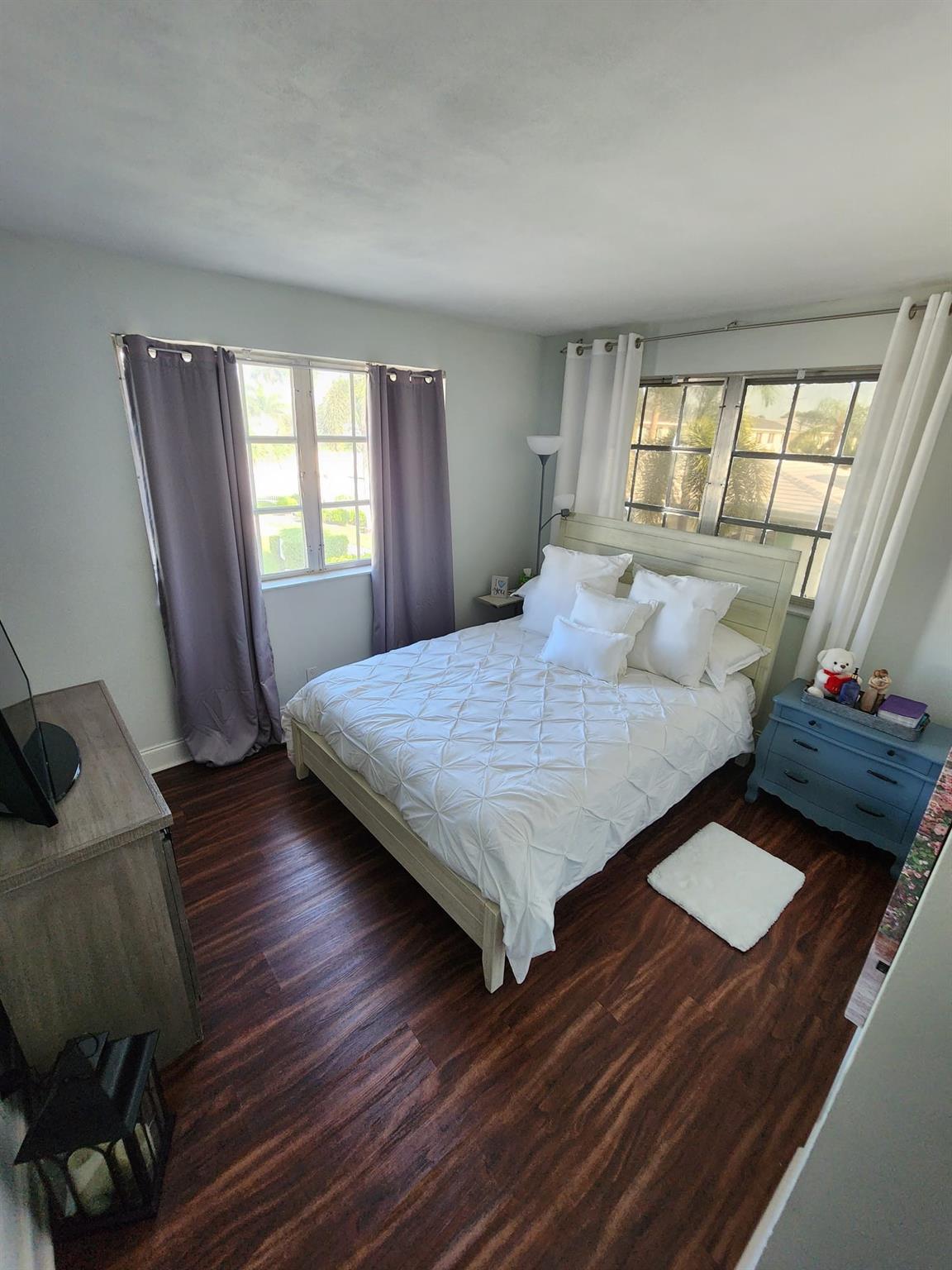 Georgian Court Apts - Residential