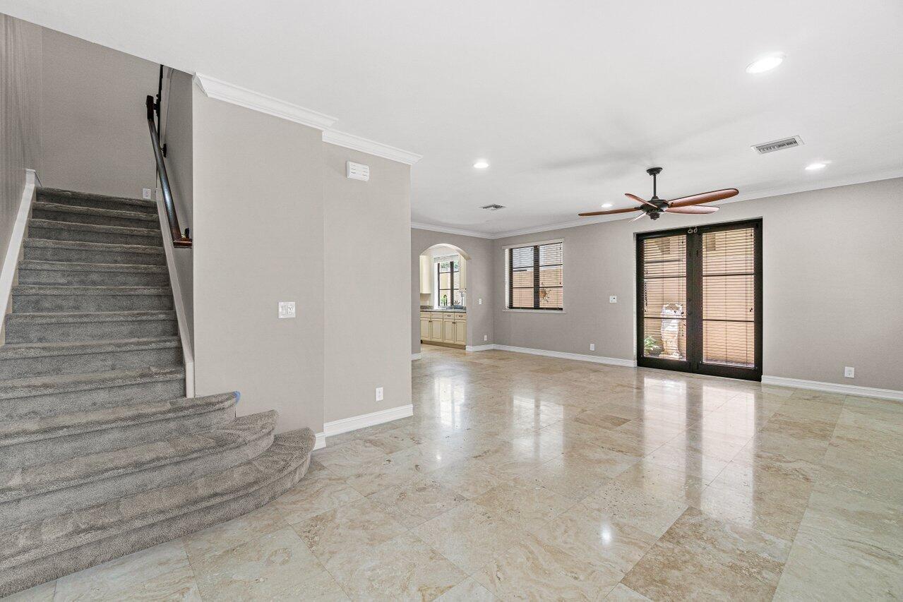 VILLAGIO DEL MAR - Residential Lease