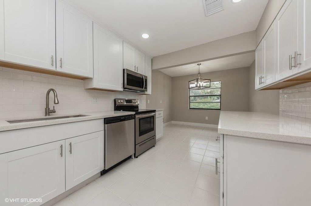 Photo of 11 Westgate Lane #D, Boynton Beach, FL 33436 (MLS # R10929008)