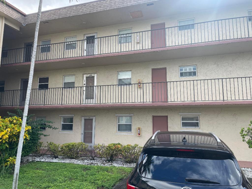 Lakeside Village - Residential