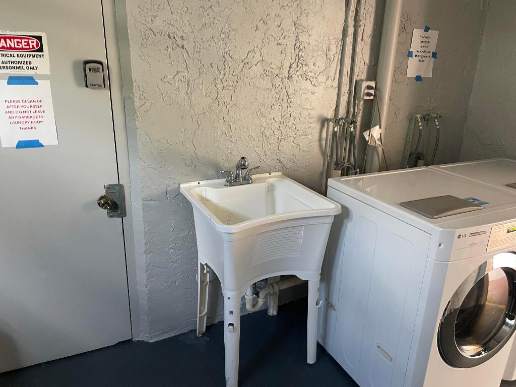 Lakeside Village - Residential