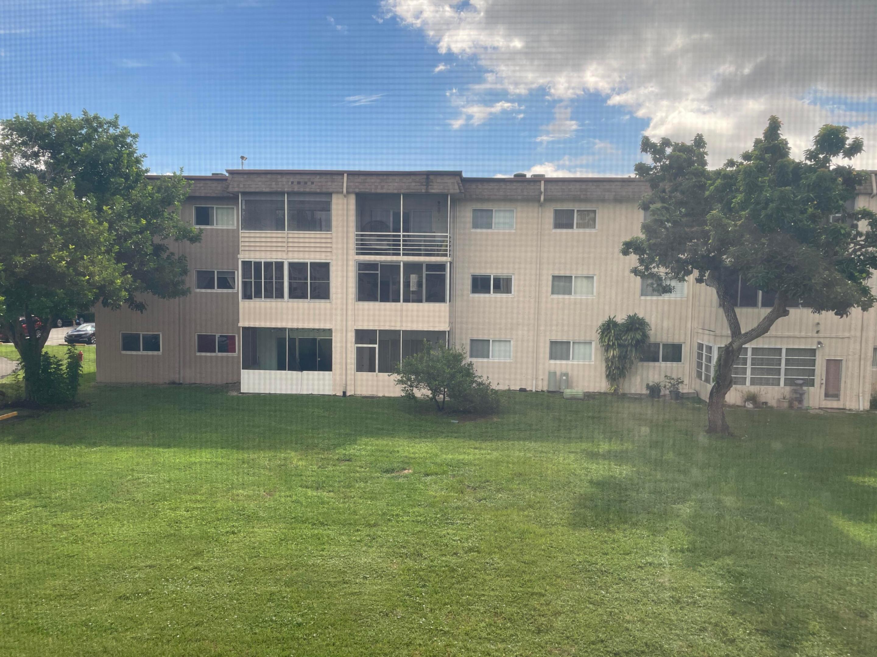 Lakeside Village - Residential