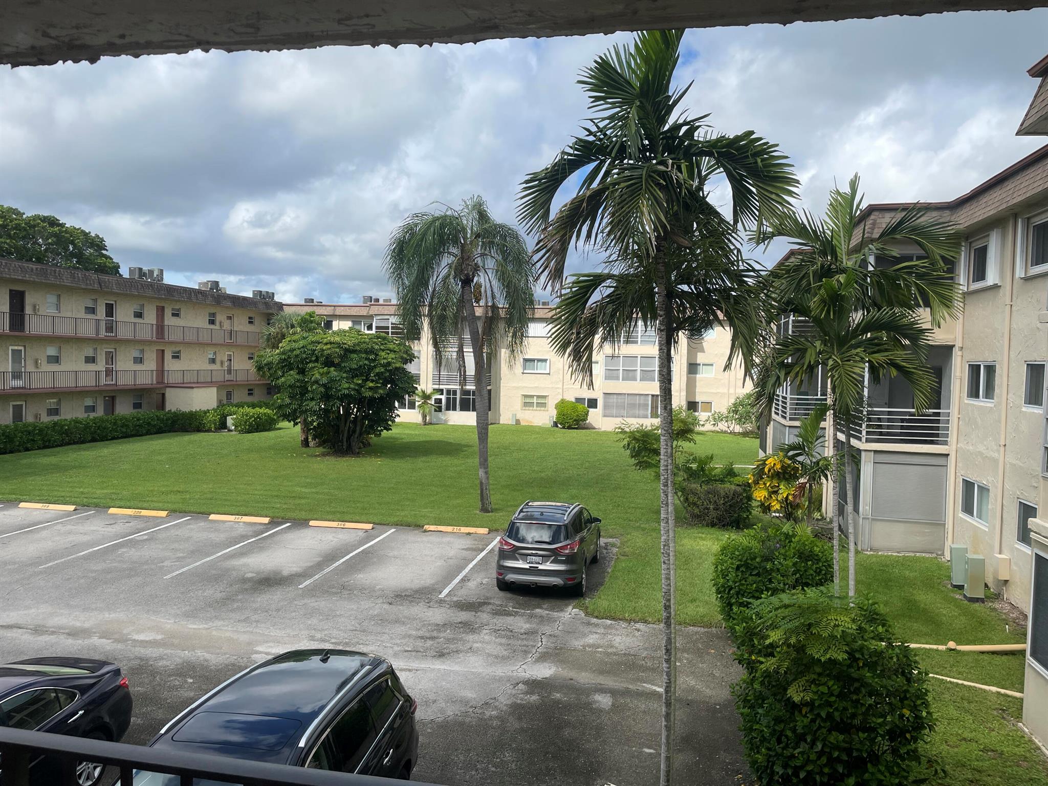 Lakeside Village - Residential