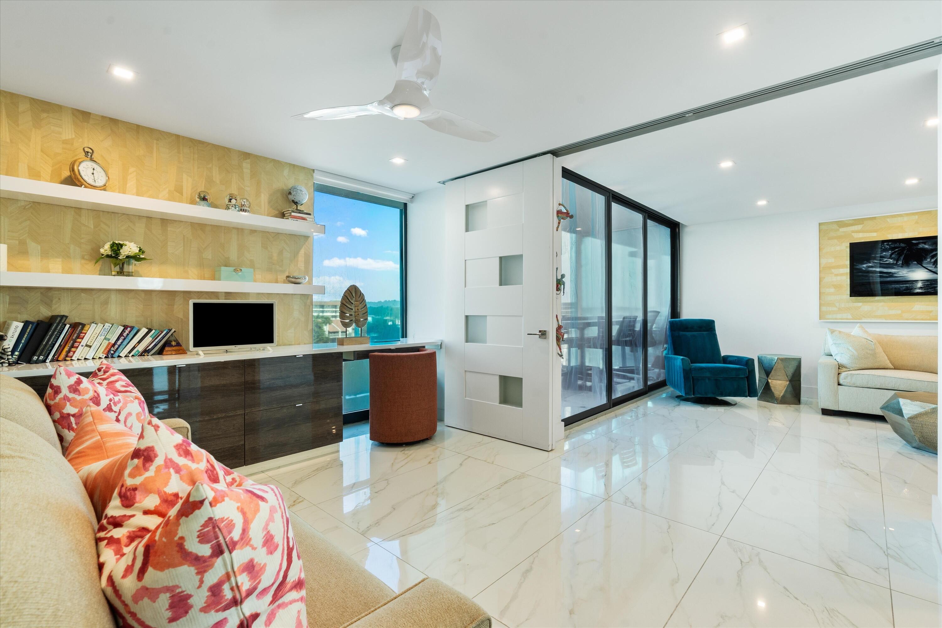 YACHT & RACQUET CLUB OF BOCA RATON - Residential