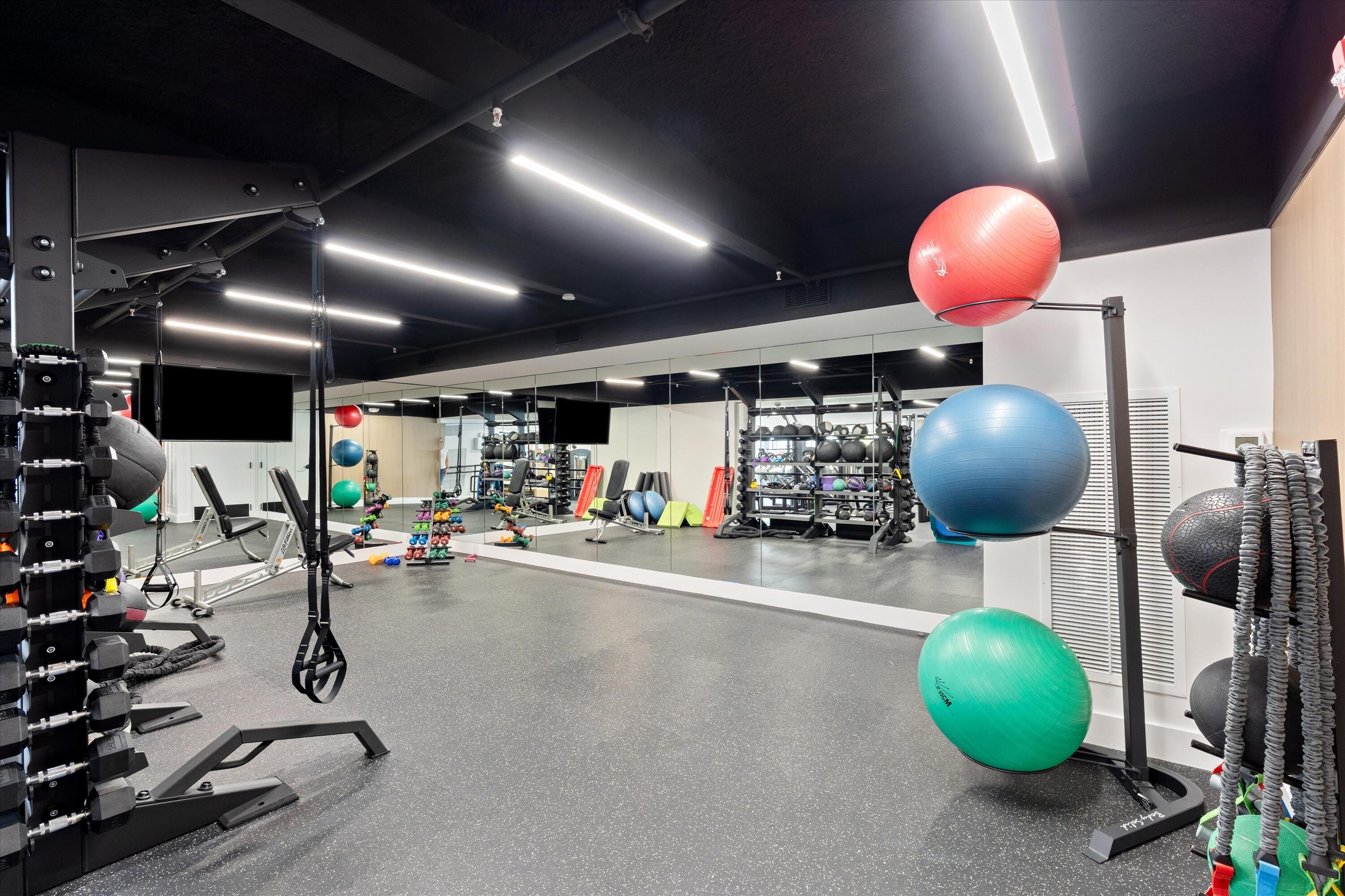 YACHT & RACQUET CLUB OF BOCA RATON - Residential