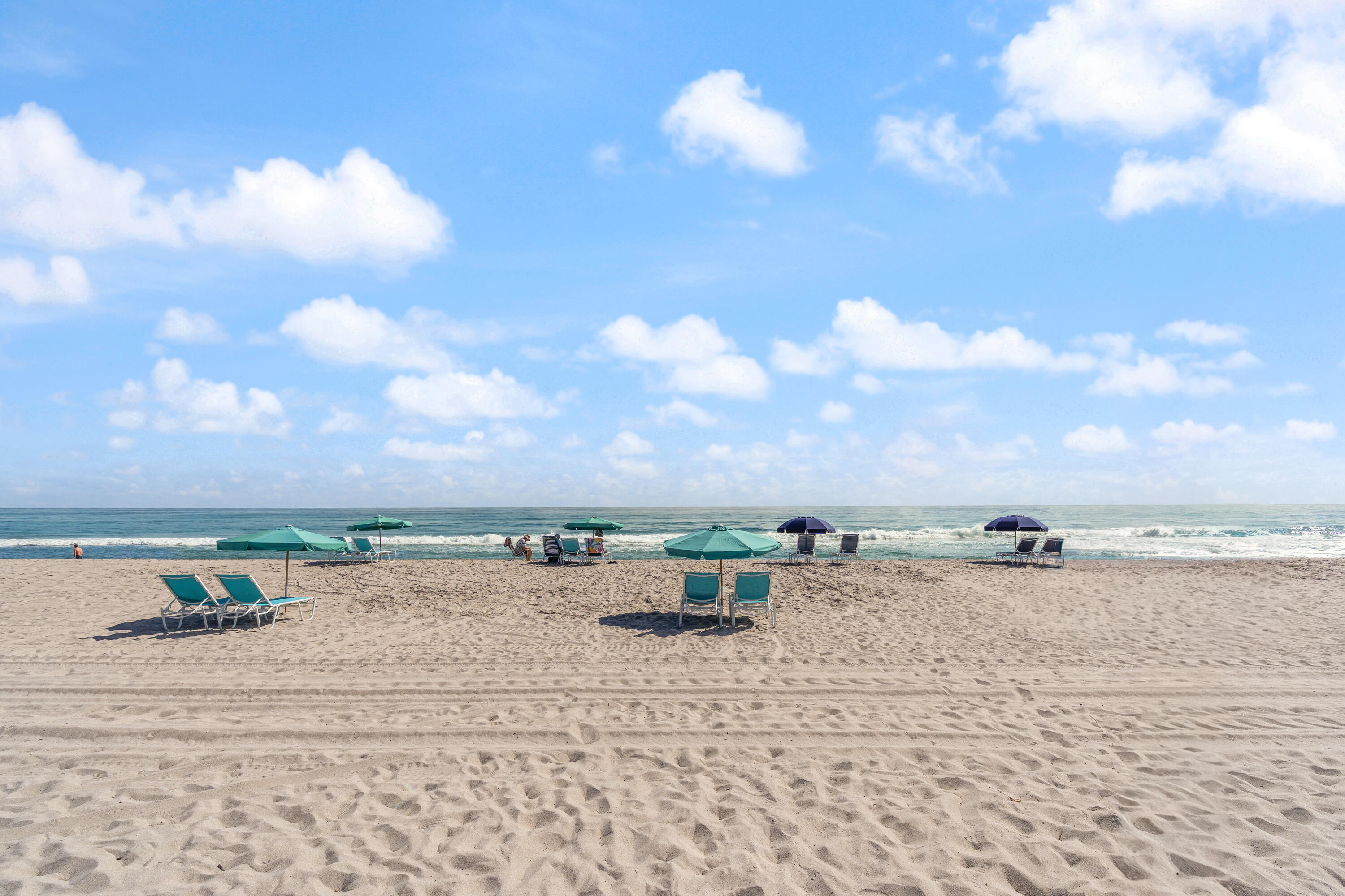 YACHT & RACQUET CLUB OF BOCA RATON - Residential