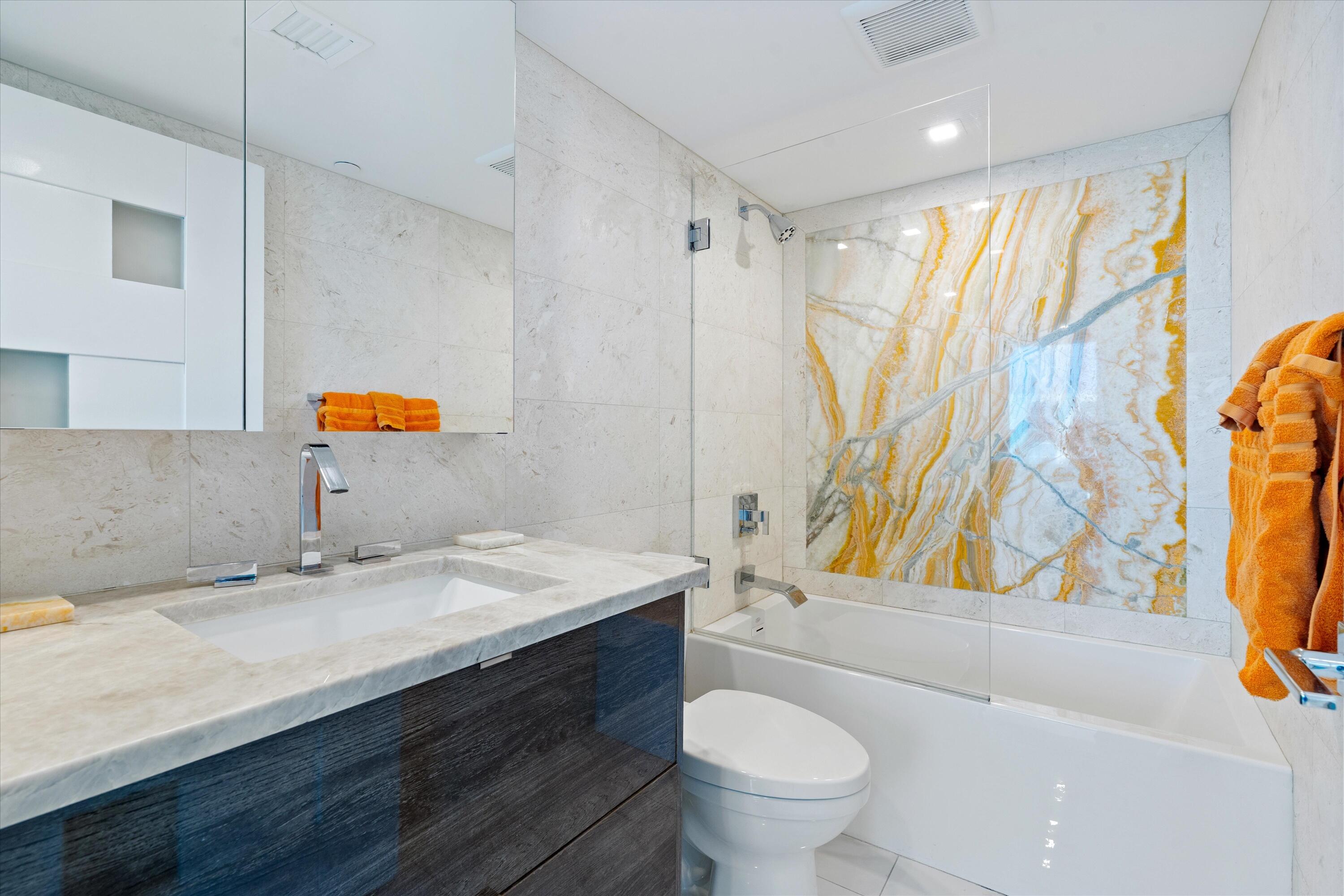 YACHT & RACQUET CLUB OF BOCA RATON - Residential