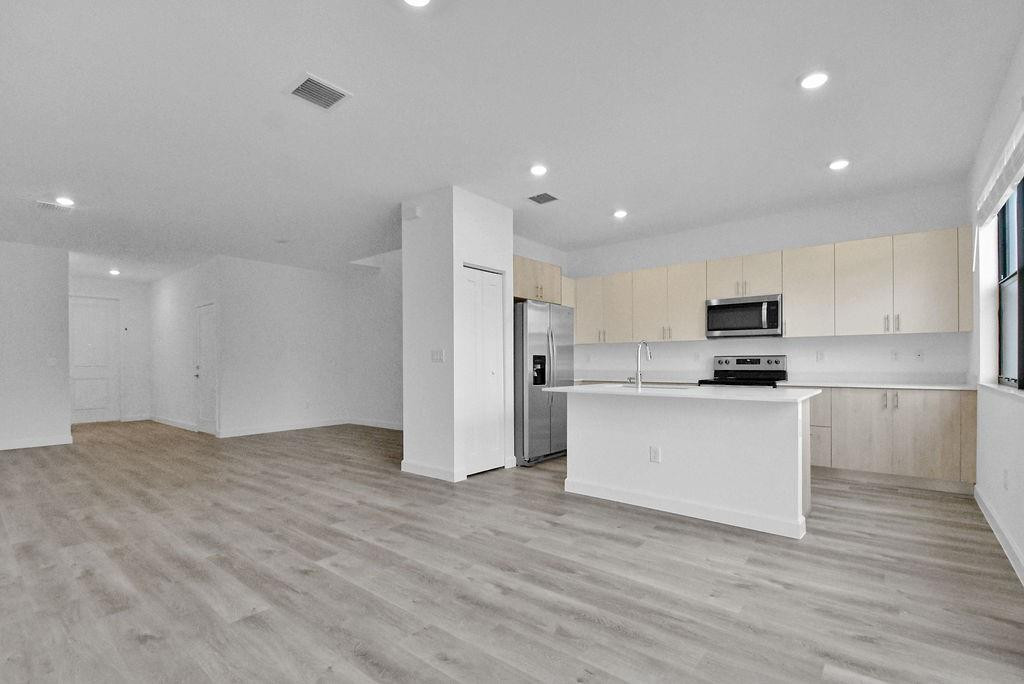 SIENA AT PALM AIRE - Residential Lease