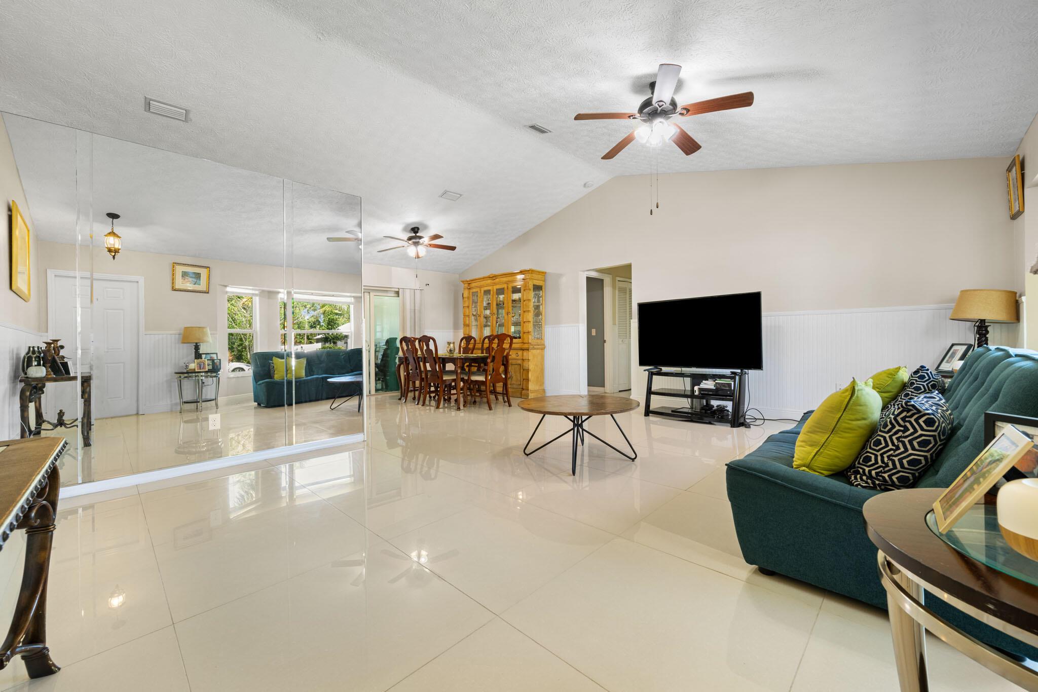 PORT ST LUCIE SECTION 10 - Residential